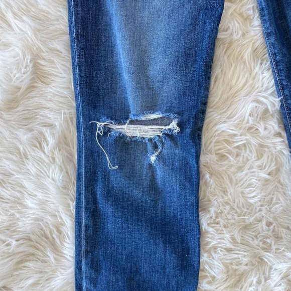 Joe's Jeans The Skinny Rolled Distressed Keagan Ankle Cut - Picture 6 of 13